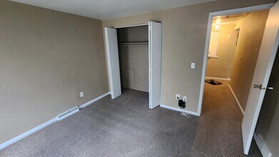 3950 Mt Royal Blvd in Allison Park, PA - Building Photo - Building Photo