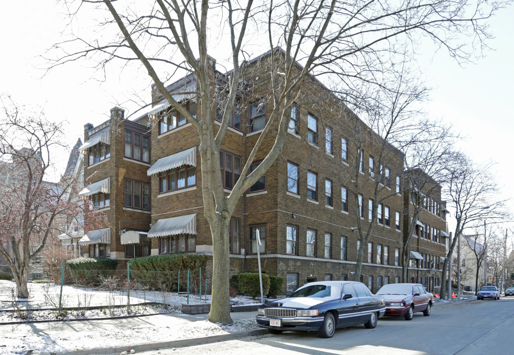 The Lelouvre Apartments/Randolph Grand Manor in Milwaukee, WI - Building Photo