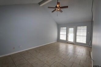 963 Creekside Drive in Tyler, TX - Building Photo - Building Photo