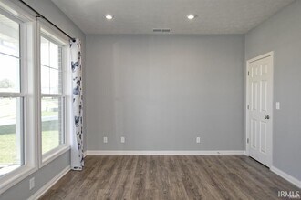 11134 Ensle Dr in Evansville, IN - Building Photo - Building Photo