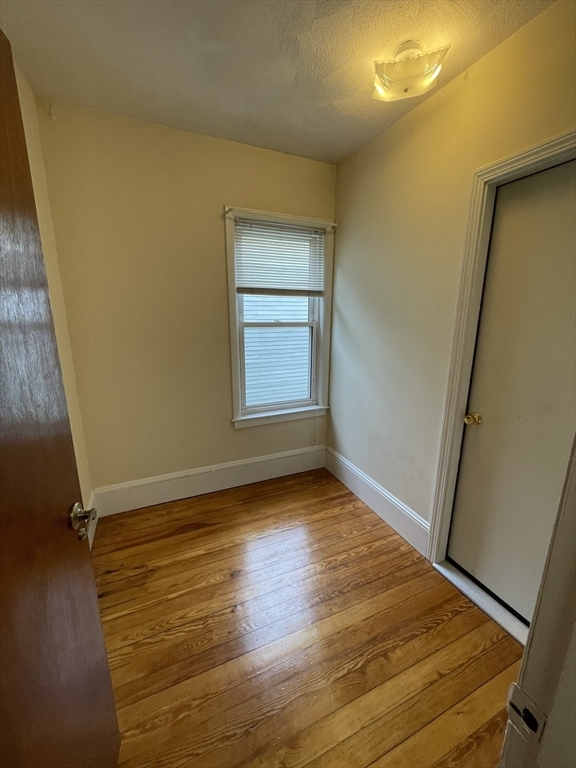 61 Antrim St, Unit 3 in Cambridge, MA - Building Photo - Building Photo