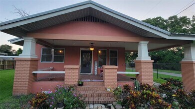 9907 Maggie St in Gibsonton, FL - Building Photo - Building Photo