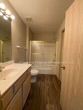 902 Garden Dr in Harrisonville, MO - Building Photo - Building Photo
