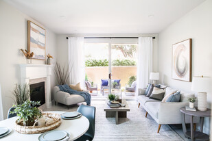 3842 Creststone Pl, Unit 3842 Creststone in San Diego, CA - Building Photo