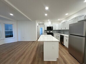 27 Joyce Kilmer Ave in New Brunswick, NJ - Building Photo - Building Photo