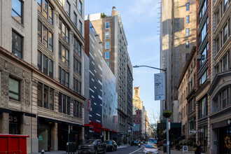 49 E 21st St in New York, NY - Foto de edificio - Building Photo