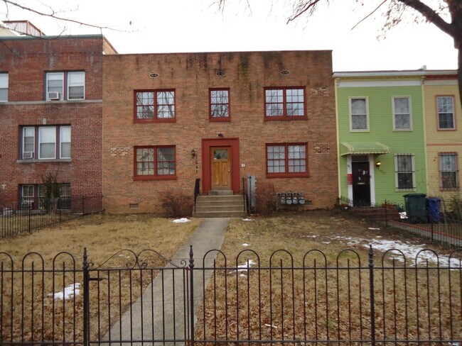 1641 New Jersey Ave NW in Washington, DC - Building Photo - Building Photo