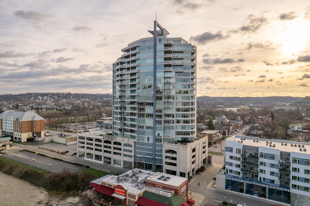 SouthShore in Newport, KY - Foto de edificio