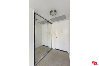 4455 Los Feliz Blvd in Los Angeles, CA - Building Photo - Building Photo