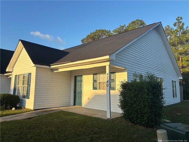 property at 4740 Banks Ct
