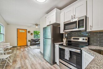 4240 14th Ave S in St. Petersburg, FL - Building Photo - Building Photo