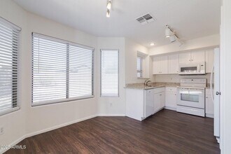 43762 W Carey Dr in Maricopa, AZ - Building Photo - Building Photo