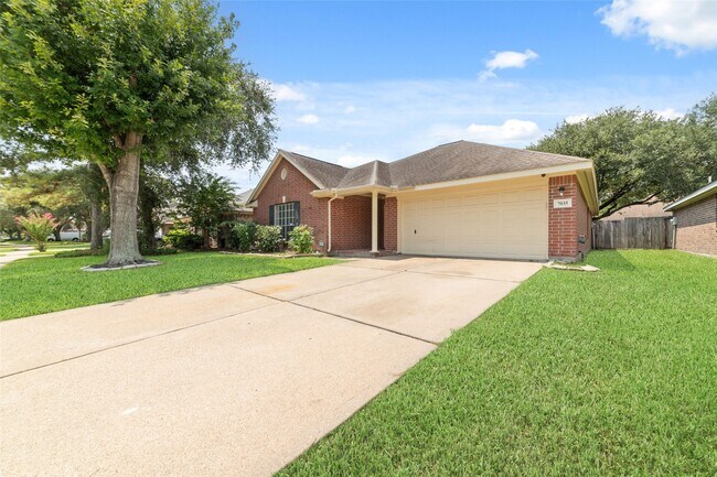 7035 Shasta Square