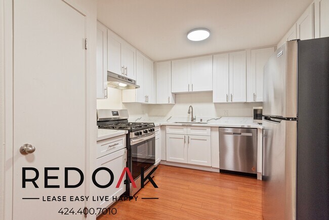 2724 Abbot Kinney Blvd in Los Angeles, CA - Foto de edificio - Building Photo