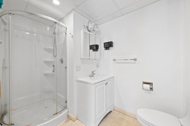 8 Central St, Unit Apt 2 in North Brookfield, MA - Building Photo - Building Photo