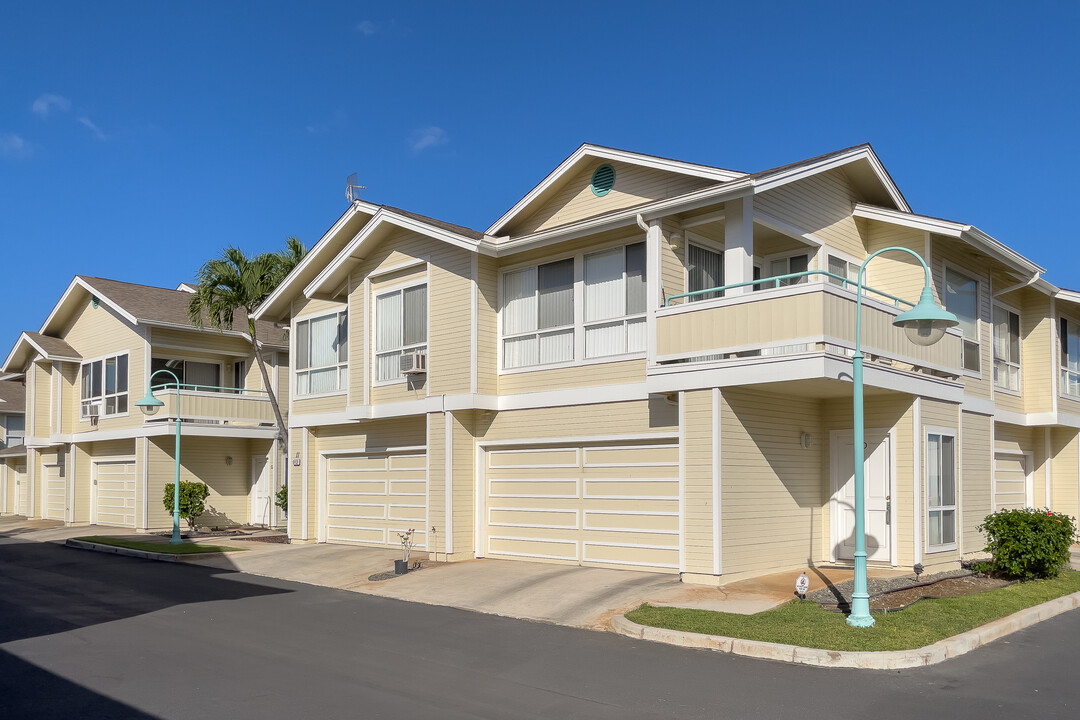 91-1046 Laaulu St in Ewa Beach, HI - Foto de edificio