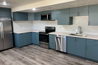 6624 S Bouchelle Cv in Salt Lake City, UT - Building Photo - Building Photo