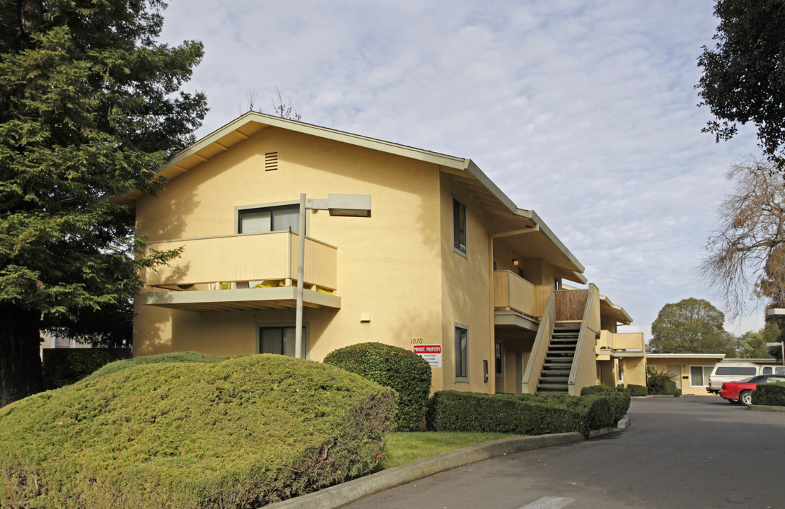 1070-1076 Imola Ave in Napa, CA - Building Photo