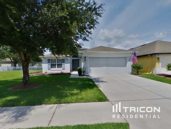 806 Sea Holly Dr in Brooksville, FL - Building Photo - Building Photo