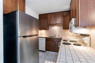 3040 NE 16th Ave, Unit 101 in Oakland Park, FL - Foto de edificio - Building Photo