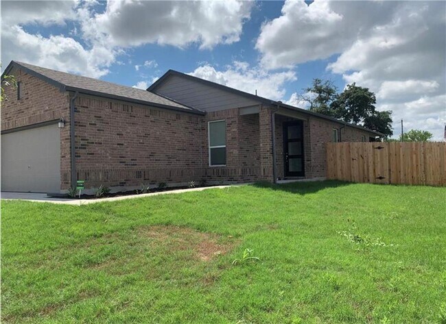 454 Thunder Valley Trl in Georgetown, TX - Building Photo - Building Photo