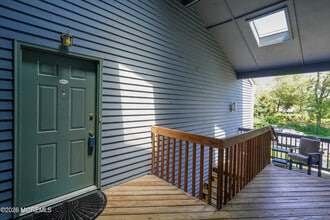 105 Mt Ln in Manasquan, NJ - Building Photo - Building Photo