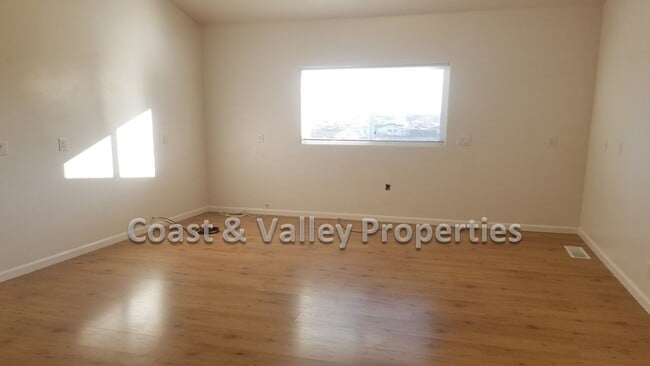 3166 Ninole Dr in Marina, CA - Building Photo - Building Photo