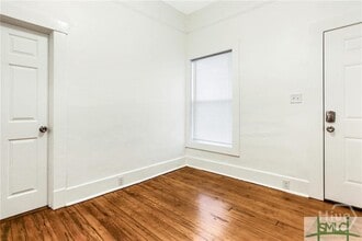 1011 W Waters Dr in Savannah, GA - Foto de edificio - Building Photo