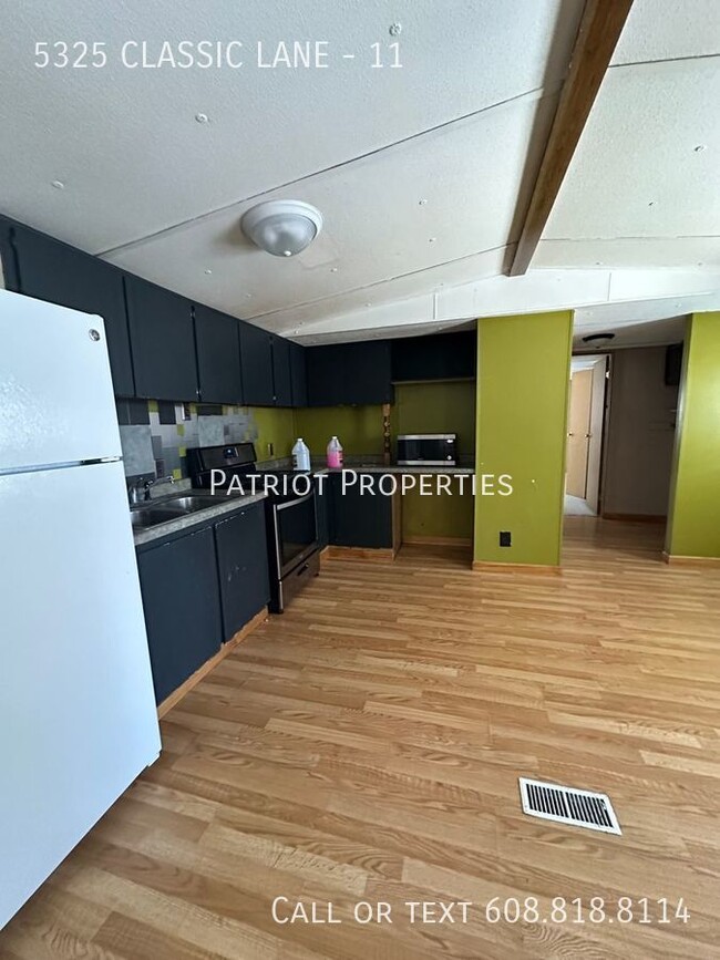property at 5325 Classic Ln