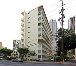 Waikiki Imperial in Honolulu, HI - Foto de edificio - Building Photo