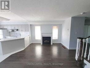 5450 Tree Crest Ct in Mississauga, ON - Building Photo - Building Photo