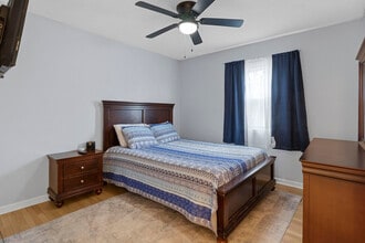 218 Brandon Rd, Unit SI ID1312617P in Knoxville, TN - Foto de edificio - Building Photo