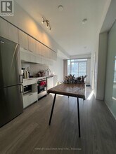 181 Dundas St E in Toronto, ON - Building Photo - Building Photo