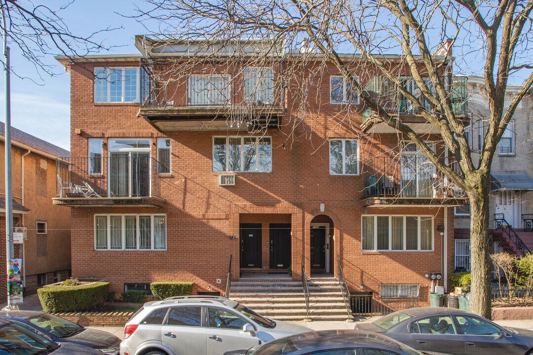 1740 45th St in Brooklyn, NY - Building Photo