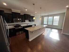 312 Acorn Hollow Pl in Durham, NC - Foto de edificio - Building Photo