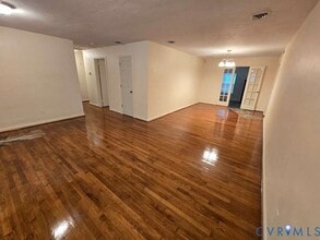 2604 Sunnybrook Rd in Richmond, VA - Building Photo - Building Photo