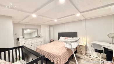 133 Marchington Cir in Toronto, ON - Building Photo - Building Photo