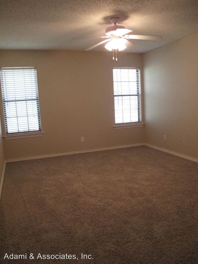 900 Kilkenny Ct in Denton, TX - Building Photo - Building Photo