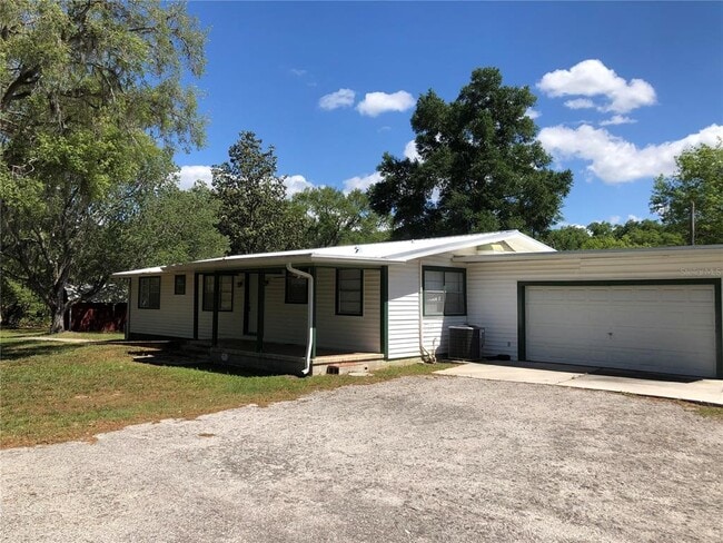 24206 Doc Karelas Dr in Newberry, FL - Building Photo - Building Photo