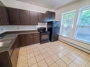 403w9th in Erie, PA - Foto de edificio - Building Photo