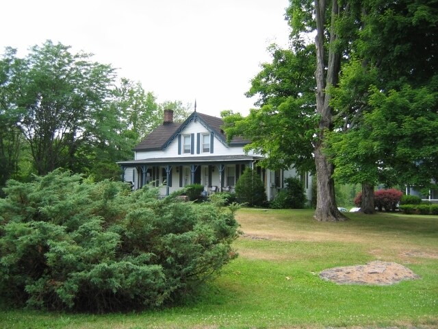 3478 Main St in Stone Ridge, NY - Building Photo