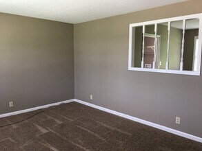 708 Welsey Dr in Clarksville, TN - Building Photo - Building Photo