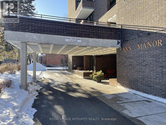 71 Somerset St W in Ottawa, ON - Building Photo - Building Photo