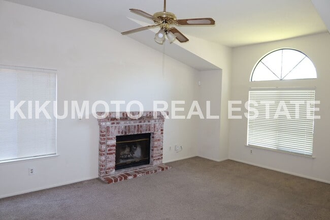 7608 Ambrose Way in Sacramento, CA - Building Photo - Building Photo
