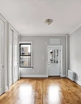 697 Tenth Avenue, Unit 2RN in New York, NY - Foto de edificio - Building Photo