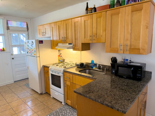 3204 Stuart Ave, Unit B