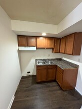 851 E Como Ave in Columbus, OH - Building Photo - Building Photo