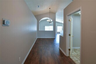1094 Bluegrass Dr in Groveland, FL - Building Photo - Building Photo