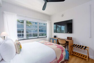 1200 Ocean Dr, Unit SI ID1475823P in Miami Beach, FL - Foto de edificio - Building Photo