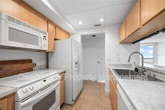5700 Mariner St in Tampa, FL - Building Photo - Building Photo